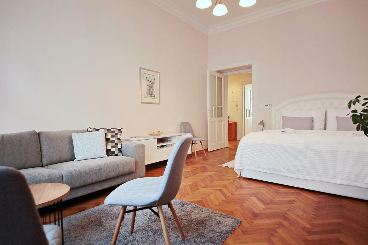 Apartment In The Heart Of Prag Dış mekan fotoğraf